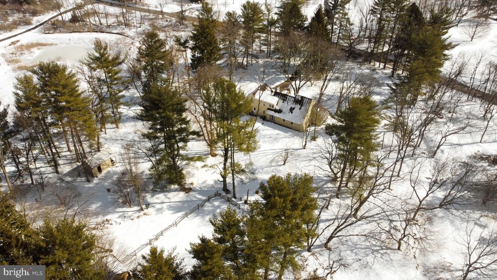 4590 New Hope Rd, Furlong, PA 18925 - photo 1