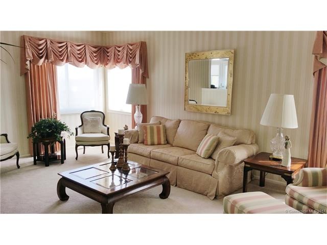 258 Legend Hill Rd unit 258, Madison, CT 06443 - photo 1