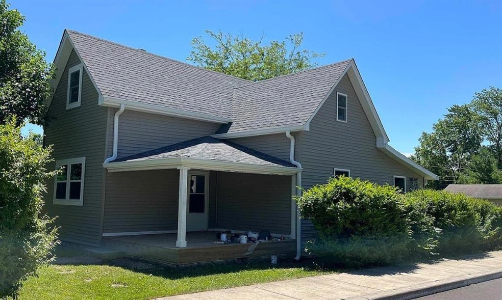 343 W Madison St, Tipton, IN 46072 - photo 1