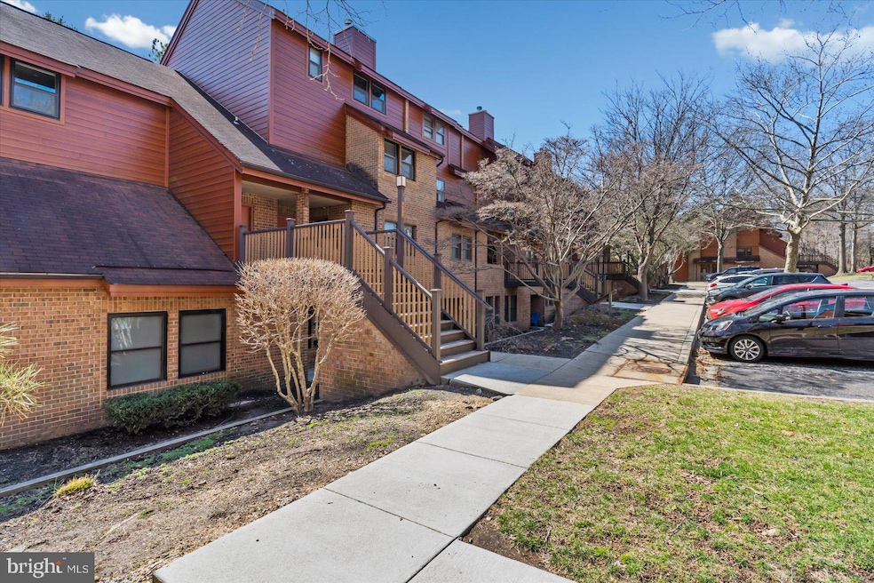 7537 Weather Worn Way unit F, Columbia, MD 21046 - photo 1