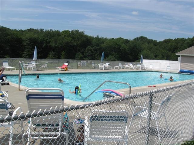 3 Canberra Ct unit 38A, Mystic, CT 06355 - photo 1