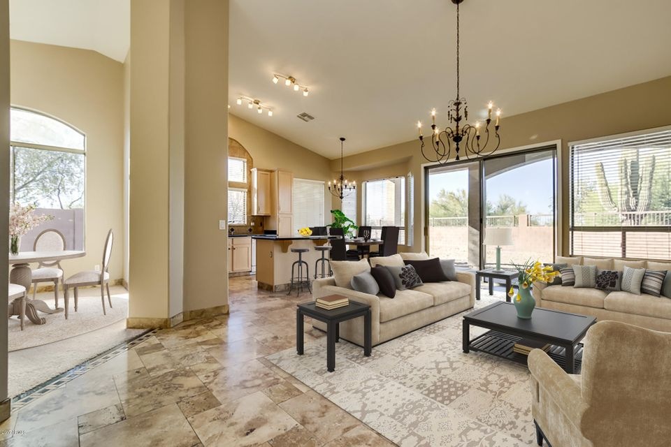 Rowen-12-Living Room with Kitchen and Di