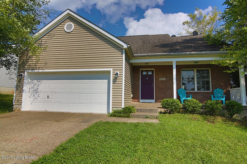 10219 Hornbeam Blvd, Louisville, KY 40228 - photo 1