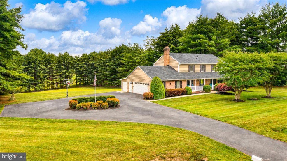 10017 Blue Banner Dr, Germantown, MD 20876 - photo 1