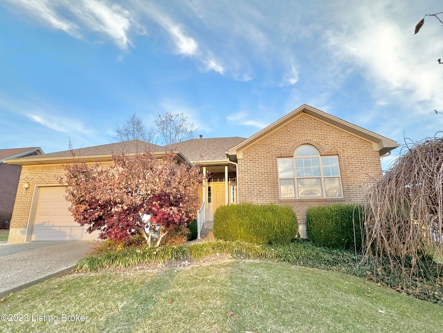 222 Misty Brooke Dr, Mount Washington, KY 40047 - photo 1