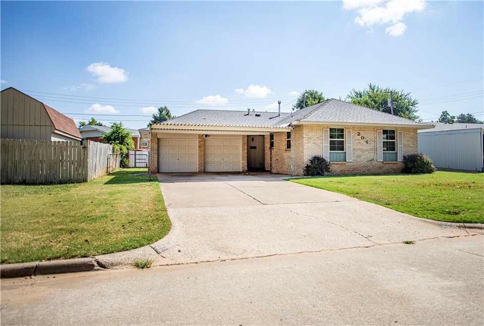 204 Vickie Dr, Oklahoma City, OK 73115 - photo 1