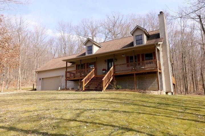 398 Grand Valley Dr, Howard, OH 43028 - photo 1