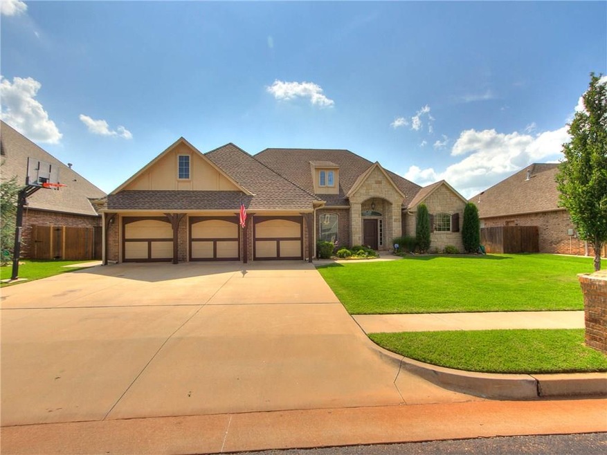 19821 Crest Ridge Dr, Edmond, OK 73012 - photo 1