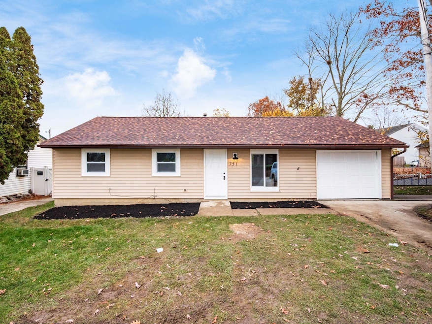 751 Liberty Rd, Delaware, OH 43015 - photo 1