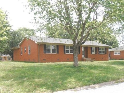 1101 Dow Dr, Shelbyville, TN 37160 - photo 1