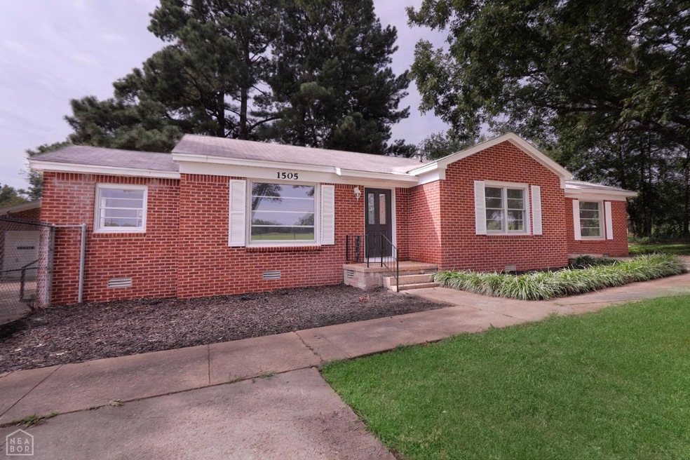 1505 Winchester Dr, Jonesboro, AR 72401 - photo 1