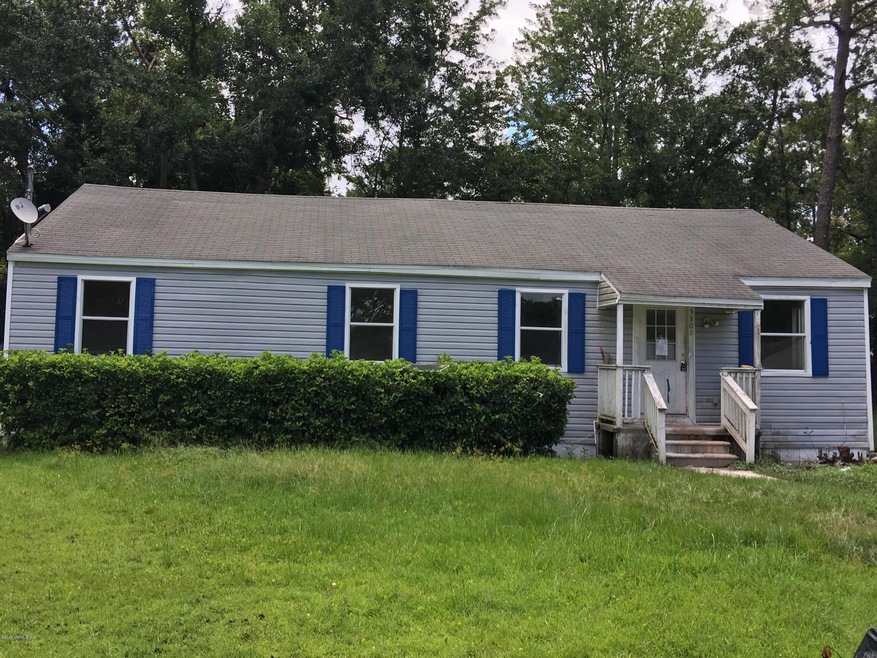 5302 Tequesta Ct, Jacksonville, FL 32244 - photo 1