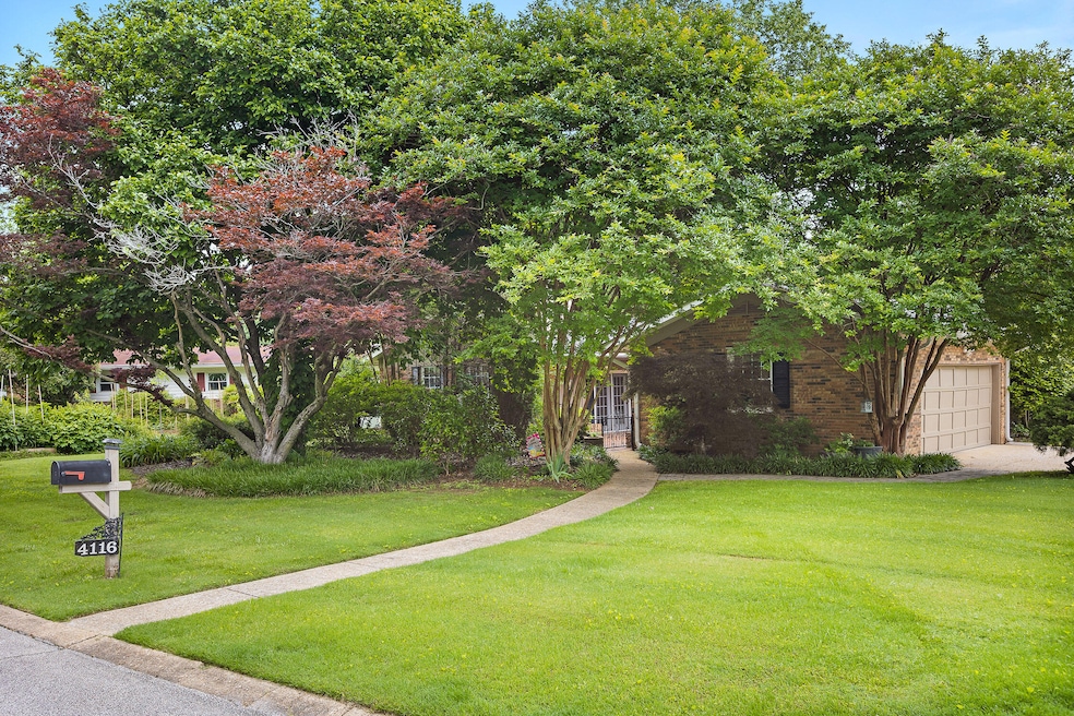 4116 Forest Plaza Dr.