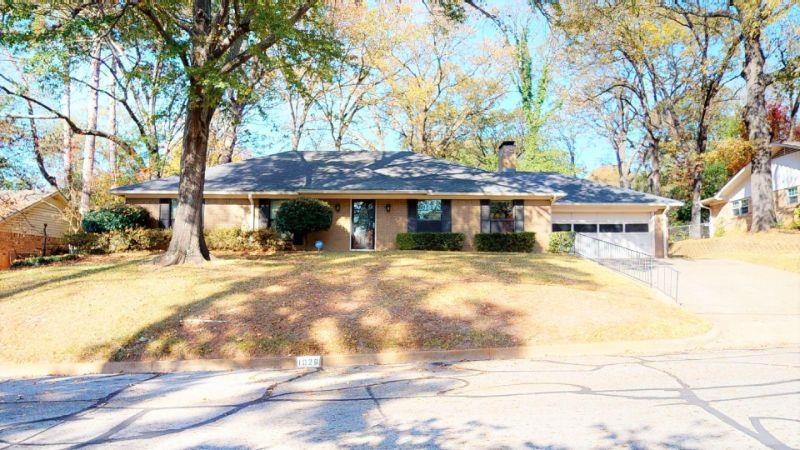 1026 Pollard Dr, Tyler, TX 75701 - photo 1