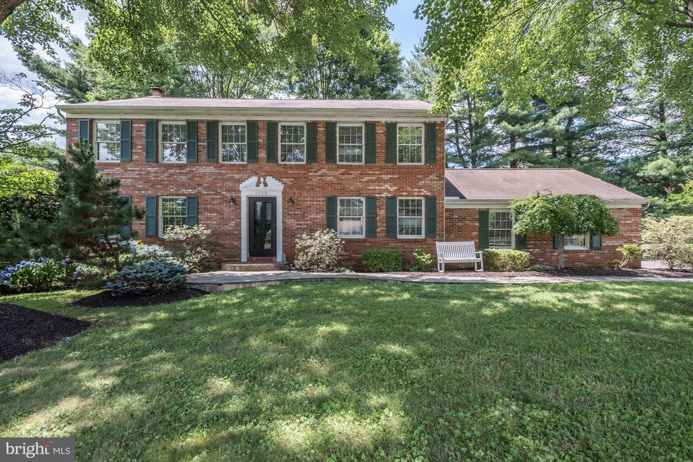 1108 Riva Ridge Dr, Great Falls, VA 22066 - photo 1