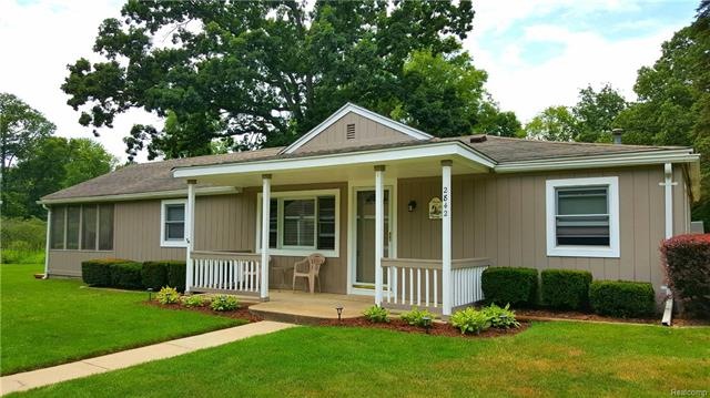 **2842 Cherry Lane**