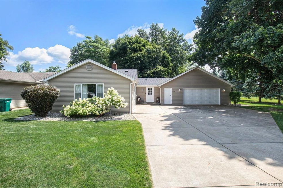 450 Deland Rd, Flushing, MI 48433 - photo 1