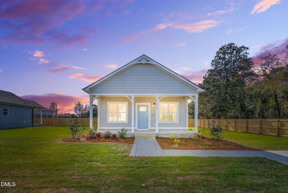 611 W Godwin St, Dunn, NC 28334 - photo 1