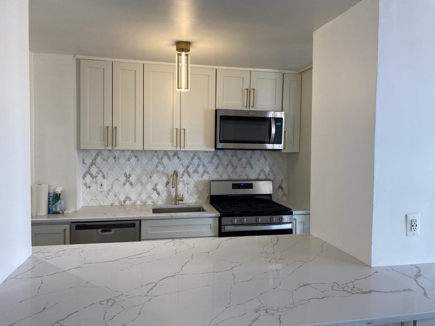 10 Huron Ave unit 10H, Jersey City, NJ 07306 - photo 1