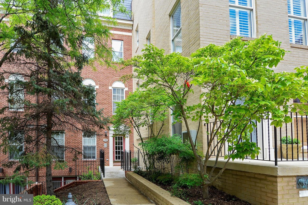 1903 Kalorama Place NW unit 21, Washington, DC 20009 - photo 1