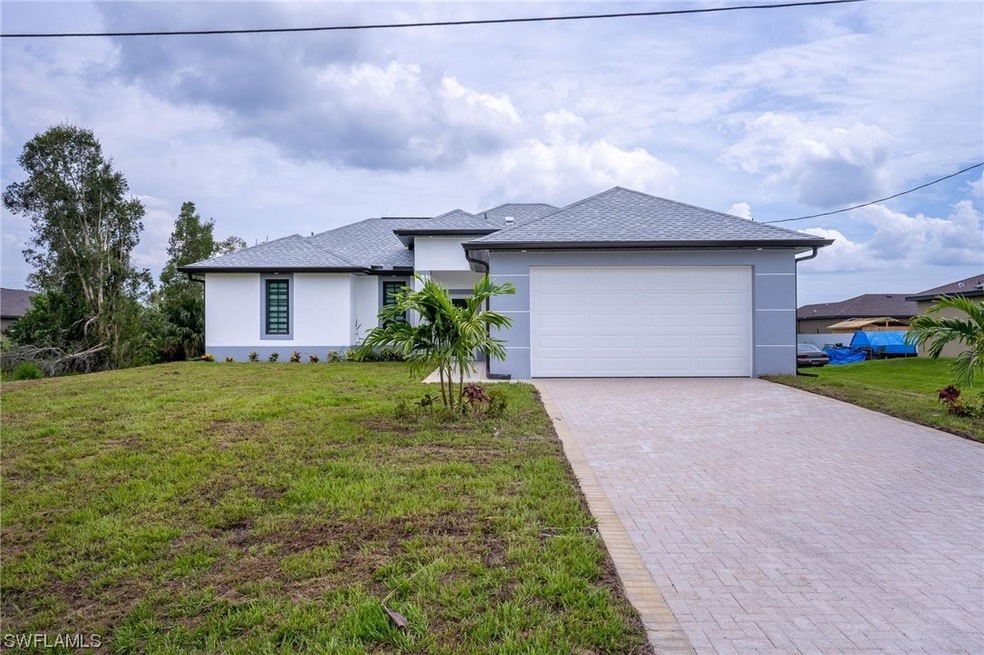 256 Blackstone Dr, Fort Myers, FL 33913 - photo 1