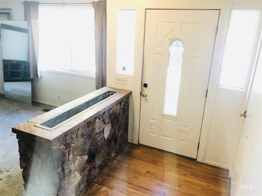 709 W Iowa Ave, Nampa, ID 83686 - photo 1