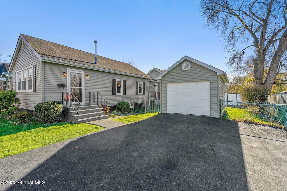 5 Connecticut Ave, Rensselaer, NY 12144 - photo 1