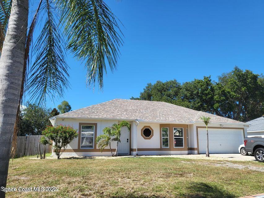 6140 Edison front house