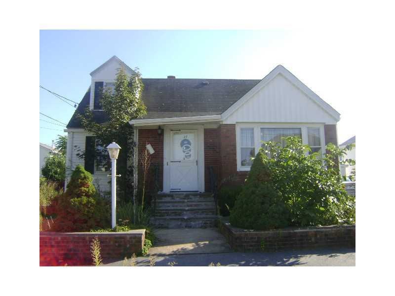 27 Vigilant St, Cranston, RI 02920 - photo 1