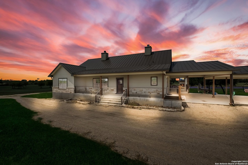 1626 County Road 4513, Hondo, TX 78861 - photo 1