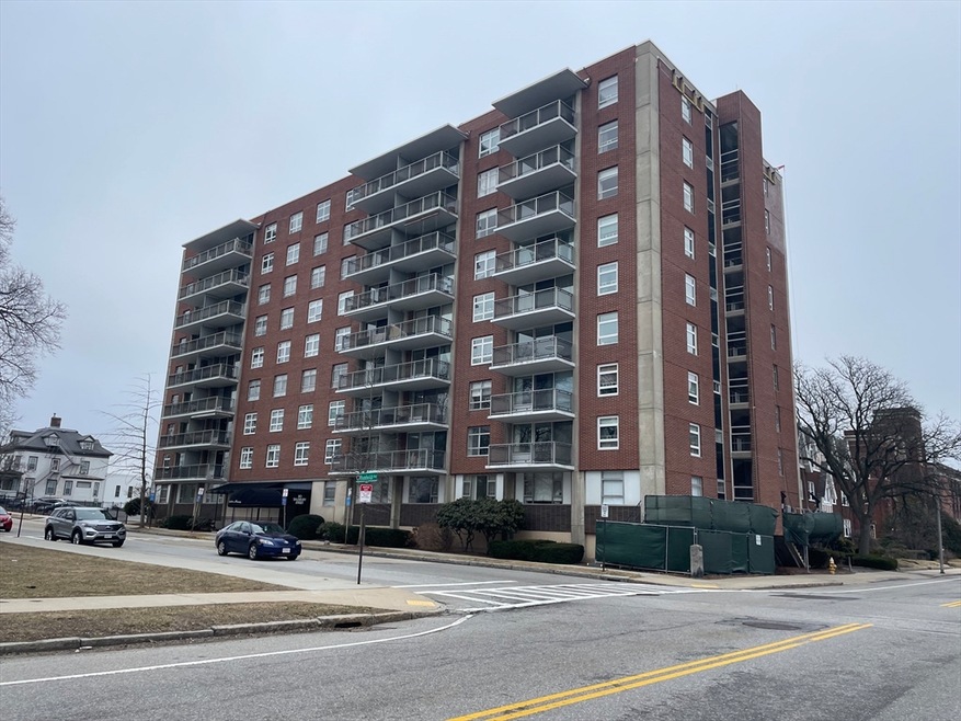 Executive House unit 410, Worcester, MA 01609 - photo 1