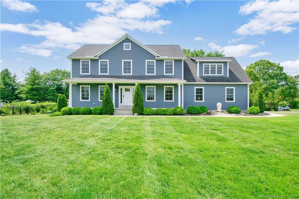 8 Meetinghouse Ln, Enfield, CT 06082 - photo 1