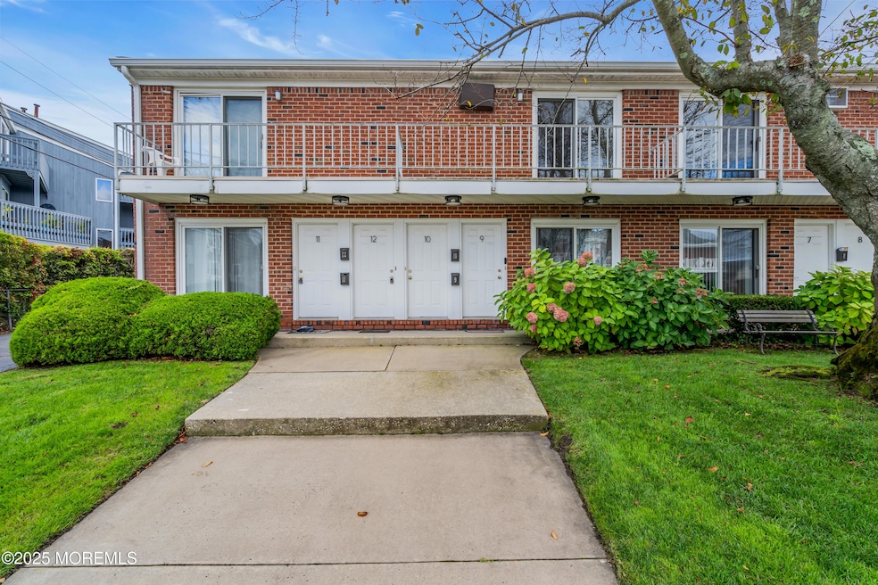 For Rent $1,950/month