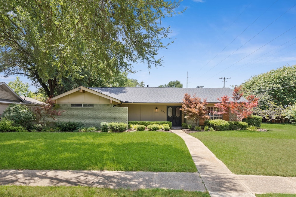 Under Contract $599,999