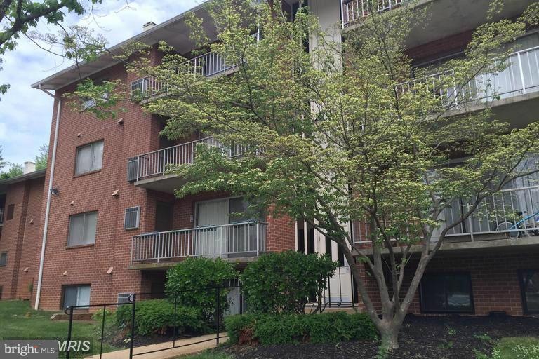 207 Erin Way unit 101, Reisterstown, MD 21136 - photo 1