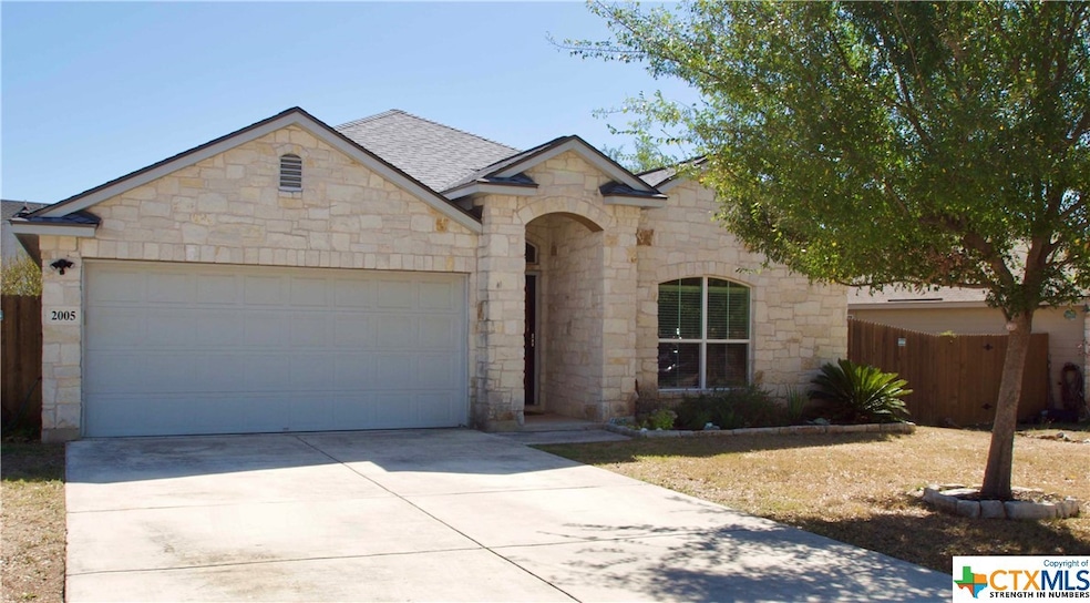 2005 Hearthstone Dr, San Marcos, TX 78666 - photo 1