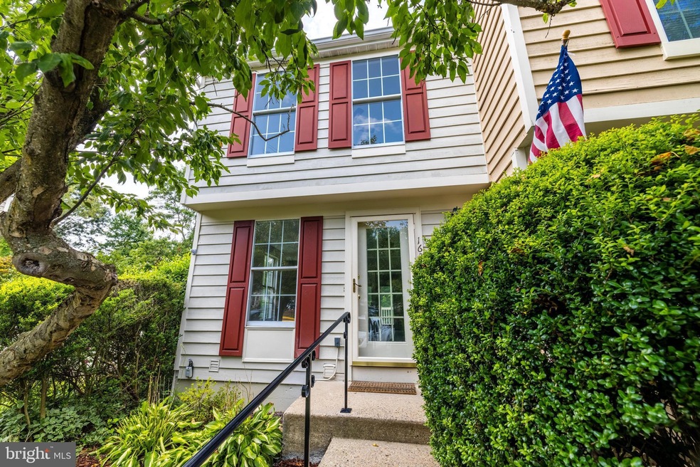 1638 Fieldthorn Dr, Reston, VA 20194 - photo 1