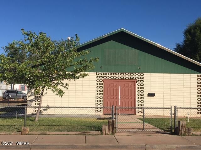 1004 N Williamson Ave, Winslow, AZ 86047 - photo 1