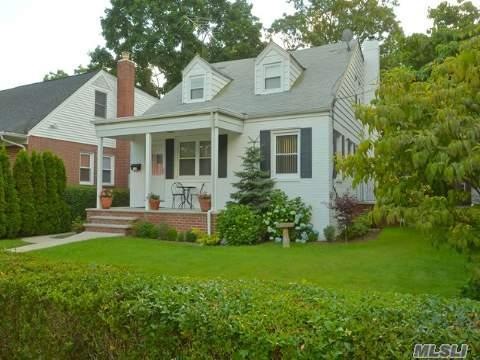 104 Walnut St unit 2, West Hempstead, NY 11552 - photo 1