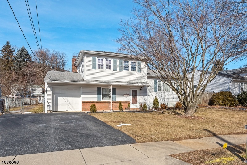 123 Deerfield Dr, Hackettstown, NJ 07840 - photo 1