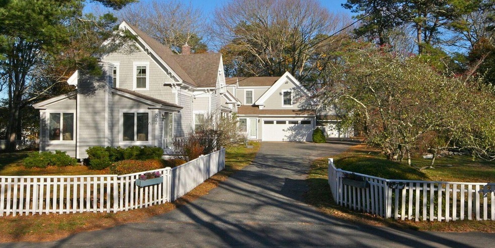 877 Shore Rd, Pocasset, MA 02559 - photo 1