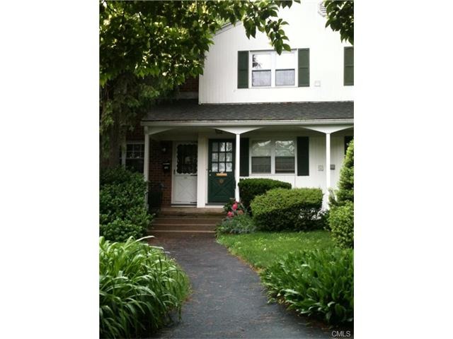 245 Unquowa Rd unit 104, Fairfield, CT 06824 - photo 1