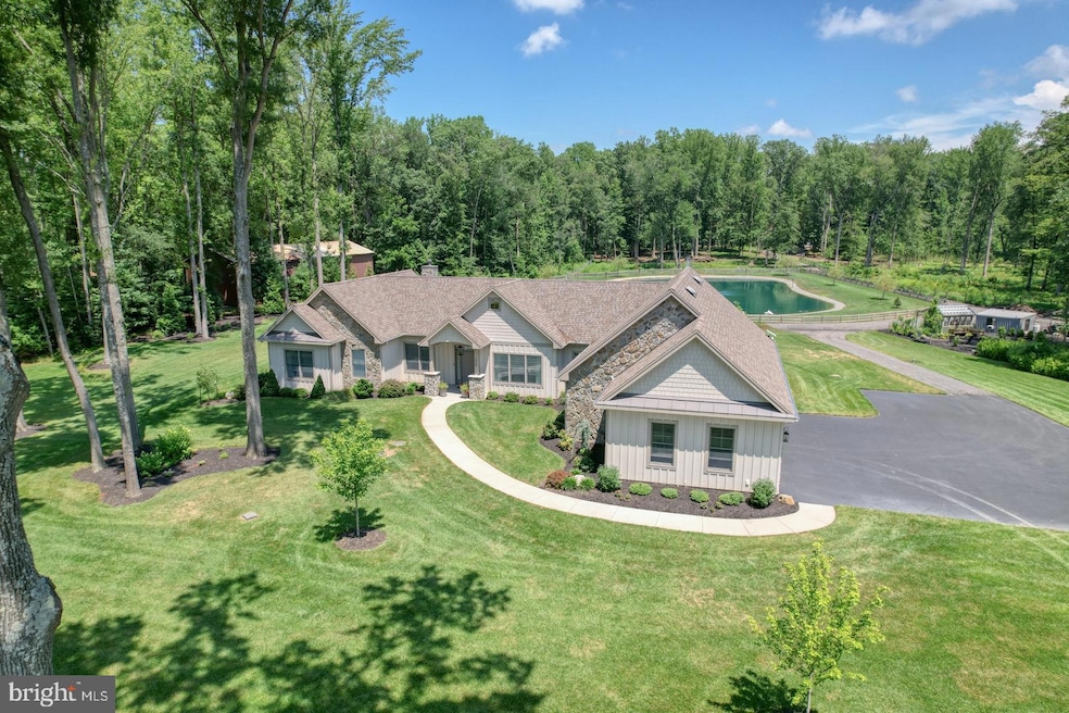 Pending $1,600,000 • Co-Listing Agent