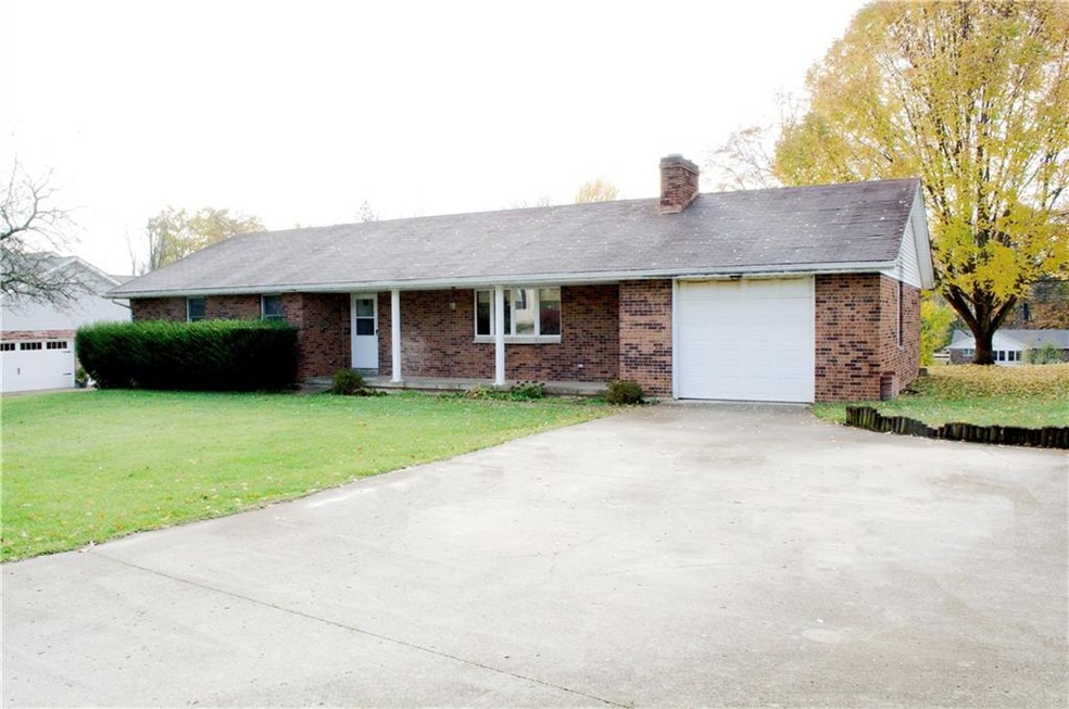 1005 Locust Ave, Batesville, IN 47006 - photo 1