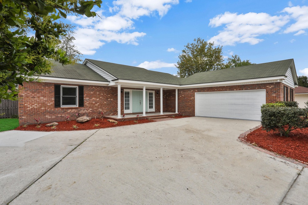 5823 Swamp Fox Rd, Jacksonville, FL 32210 - photo 1