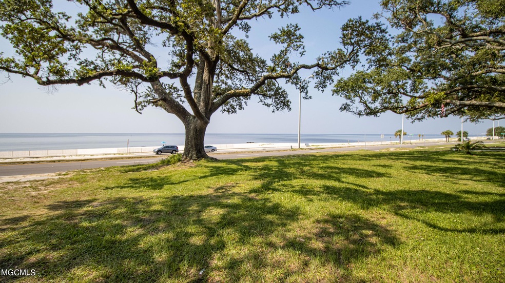 2526 Beach-100