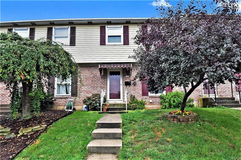 122 N 7th St, Emmaus, PA 18049 - photo 1