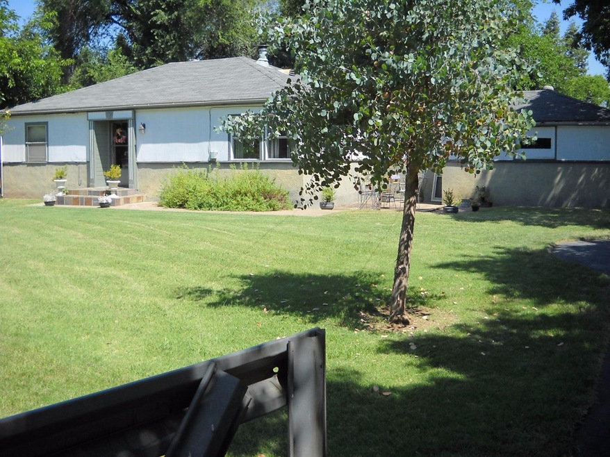 3151 E Calimyrna Rd, Acampo, CA 95220 - photo 1