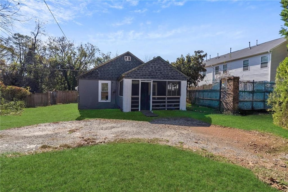 627 Mcwilliams Rd SE, Atlanta, GA 30315 - photo 1