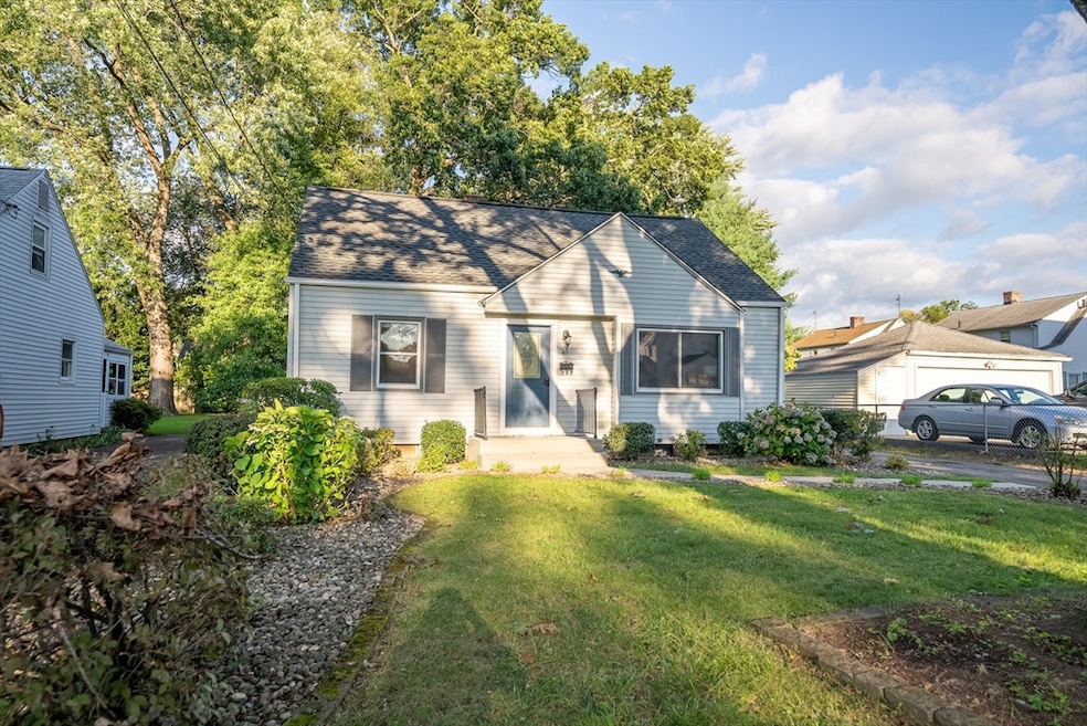 69 Wheeler Ave, Springfield, MA 01118 - photo 1